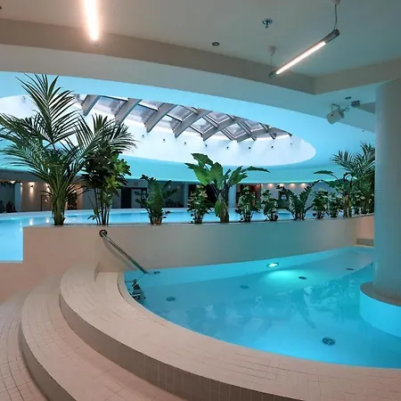 Hanza Loft شقة *